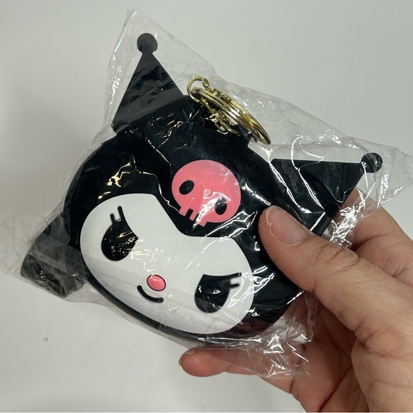 Kuromi Coin Pouch Keychain - Picture 6 of 9